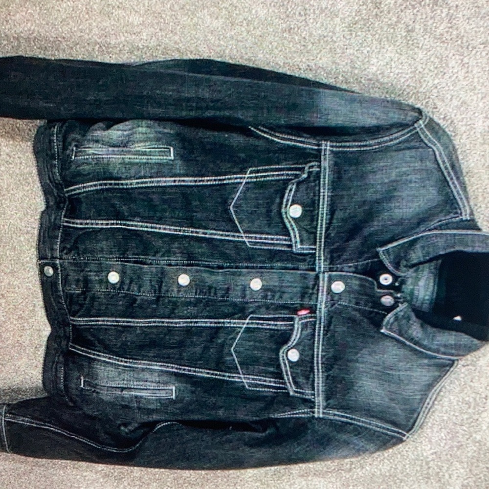 Levi’s Trucker Jacket Boys XL black Denim insulated snap closure